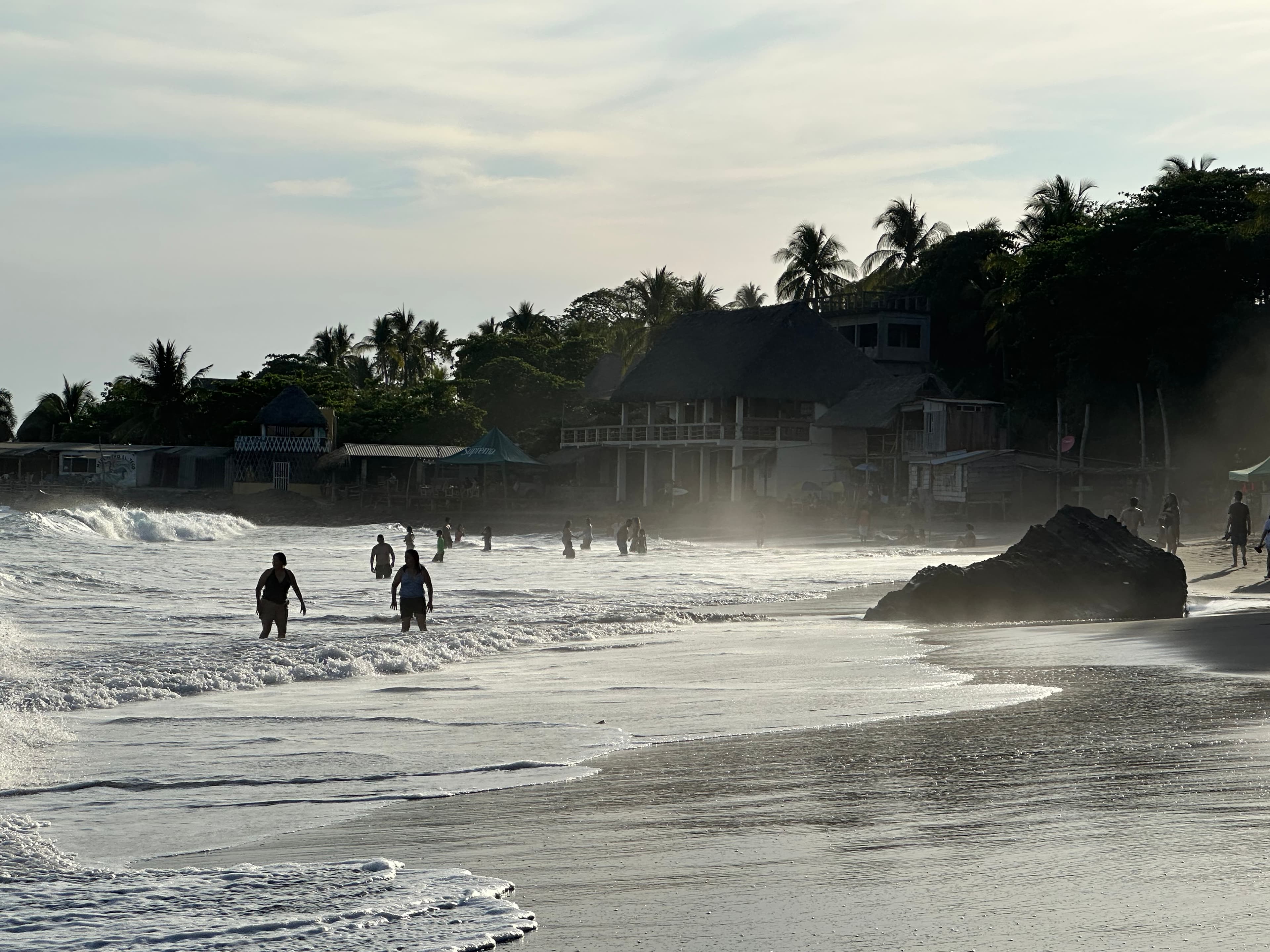El Zonte, Salvador